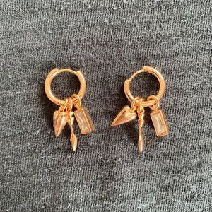 Kendra Scott Zoey Arrow Interchangeable Huggie Earrings Set